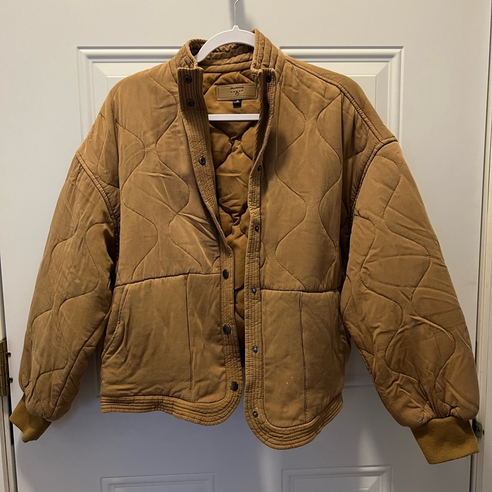 Womens oversized quilted jacket.